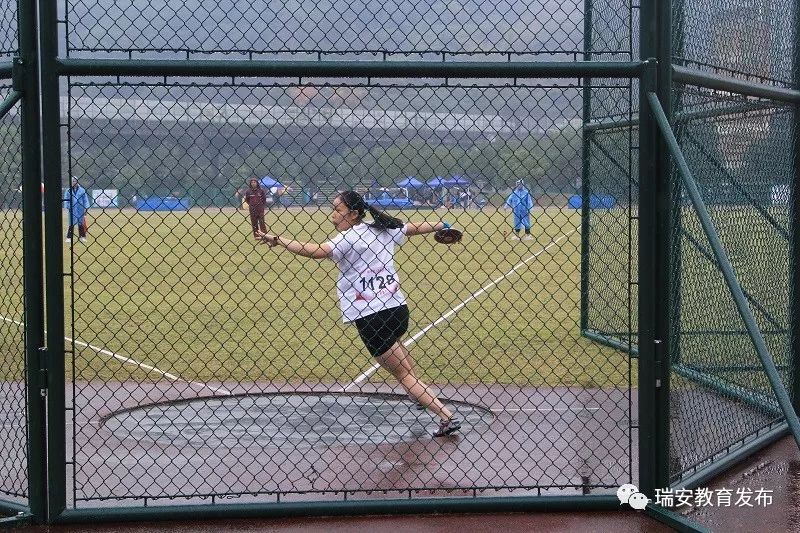 温州女子跳高冠军名单_温州跳高教练员_温州跳高纪录