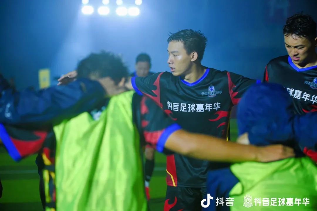 抖音有哪些足球球员入住了_抖音选足球冠军多少钱_抖音优质足球领域创作者